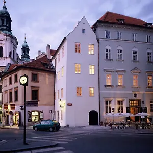 https://u-tri-bubnu.praguehotelsweb.com